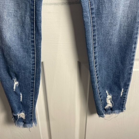 Classic Denim Skinny Jeans for Women - Picture 3 of 8